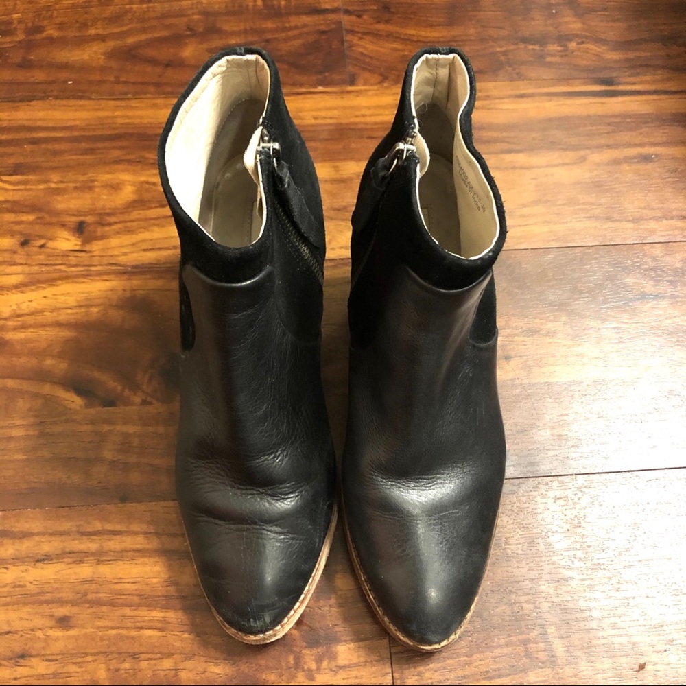 BODEN “Harper” Black Leather Suede Bootie size 39 9 - Picture 3 of 9
